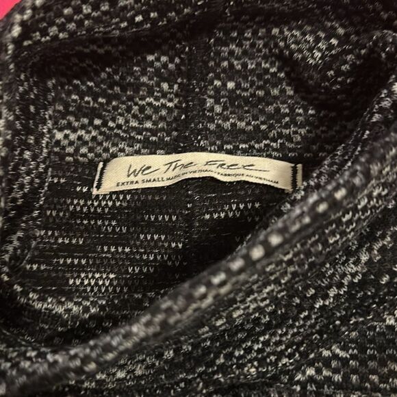 NWOT Free People Women’s Turtle Neck - Picture 5 of 5